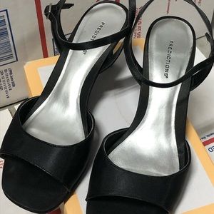 Women’s Black Heels Shoes